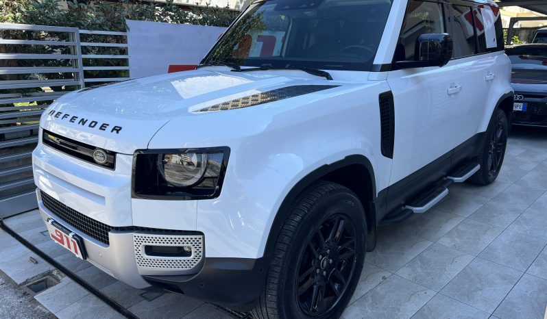 Land Rover Defender 110 3.0d i6 mhev SE awd pieno