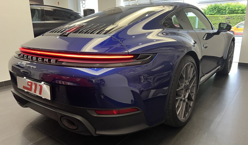 Porsche 992 Coupe 3.0 Carrera pieno